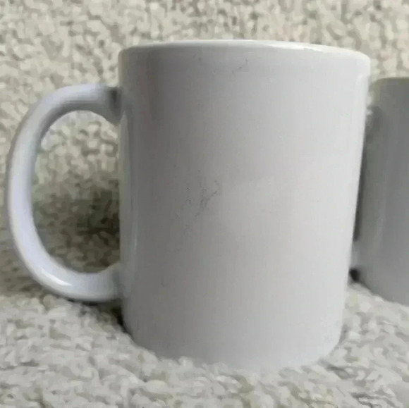 FREE WITH BUNDLE 2 MICKEY MOUSE DISNEY Mugs Vintage - Picture 5 of 9